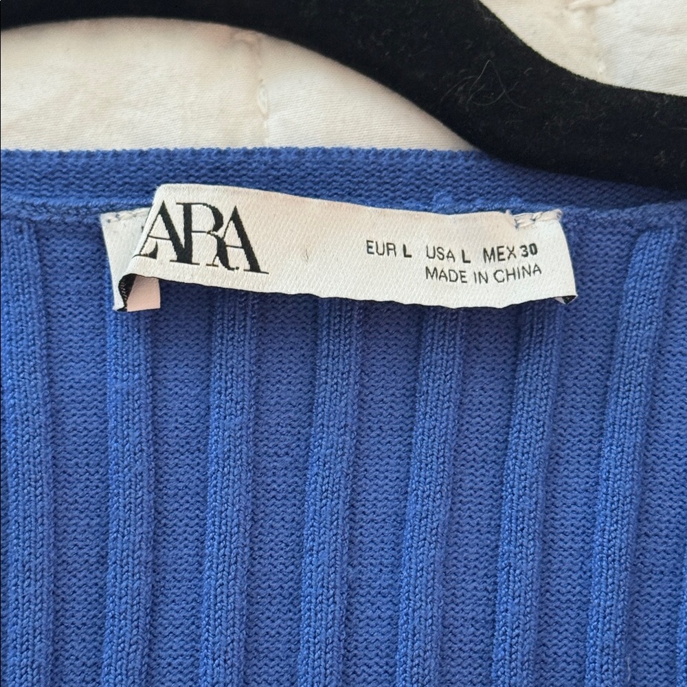 Zara V-Neck Ribbed Sweater - Picture 2 of 3